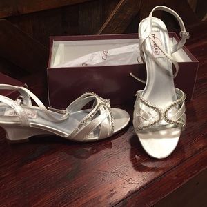White sandals size 8 1/2